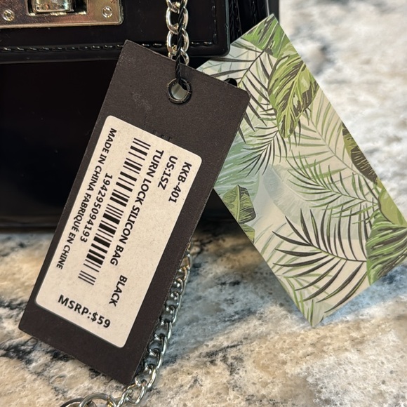 Kendall & Kylie | Lock & Key Mini Purse in Black - Picture 6 of 12